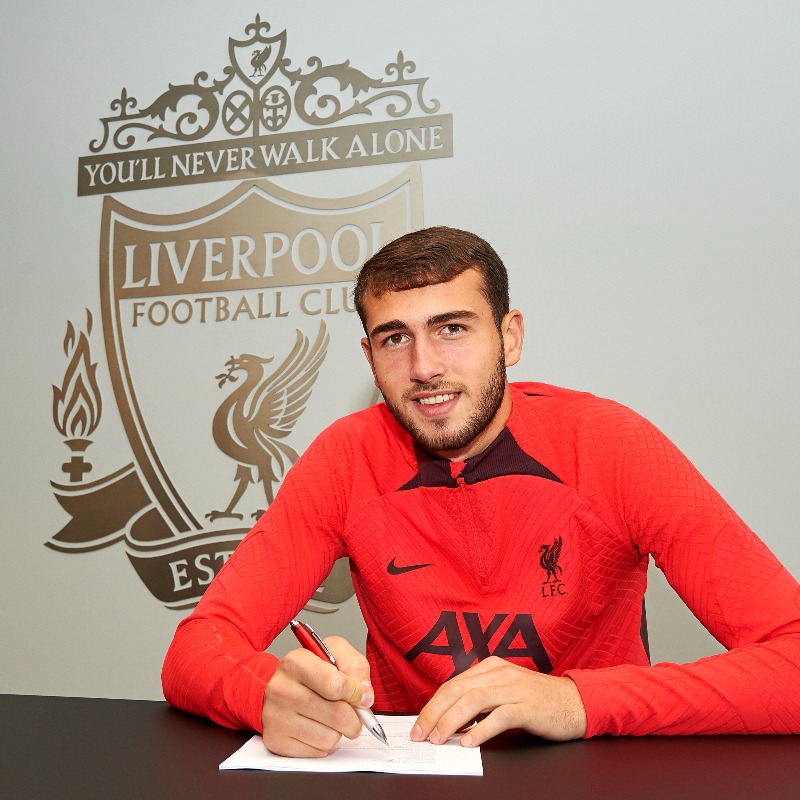 LFC's tweet photo. Congratulations on your new deal, Harvey! ✍