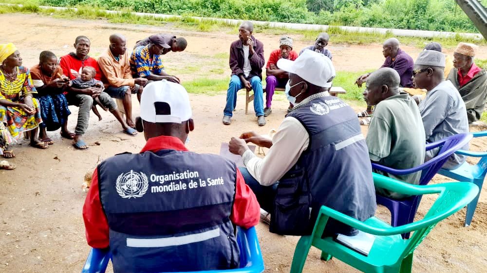 guinee_oms's tweet photo. #Post-LassaFever : Causerie éducative avec 31 personnes dont 14 femmes du village #Baladou, CR de #Bolodou dans #Gueckédou sur la #SBC des maladies à potentiel épidémique. @WHOAFRO @WHO @anss_guinee @UNICEFGuinea @GouvGN https://t.co/4MrrPphv1u