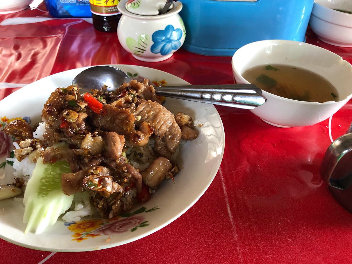 keni_yats_coach's tweet image. Today was a day for an intra-squad game.  I spent quality time in the gym with #trx #suspensiontrainer in the morning, then I observed the game to analyze how much of improvements we have made so far in the afternoon.  Of course, I had a very delicious lunch!