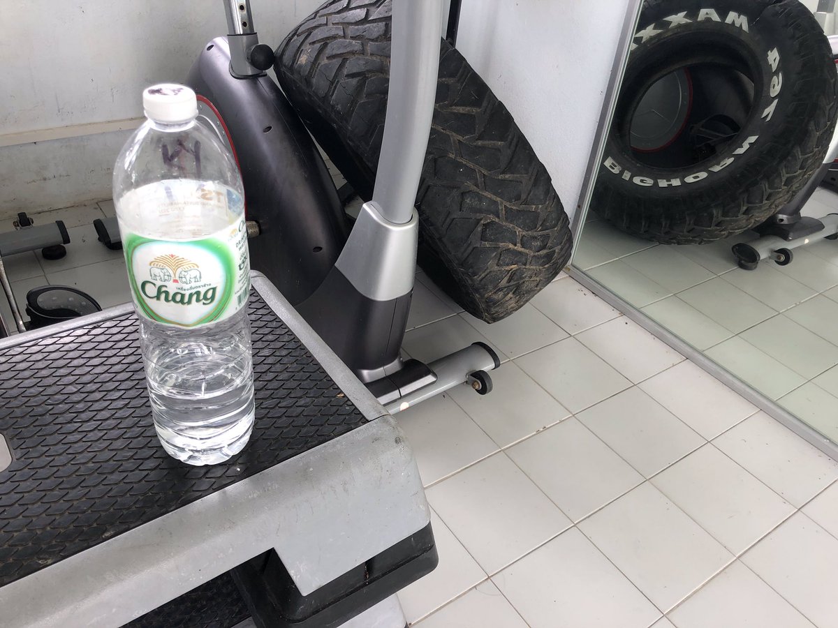 keni_yats_coach's tweet image. Today was a day for an intra-squad game.  I spent quality time in the gym with #trx #suspensiontrainer in the morning, then I observed the game to analyze how much of improvements we have made so far in the afternoon.  Of course, I had a very delicious lunch!