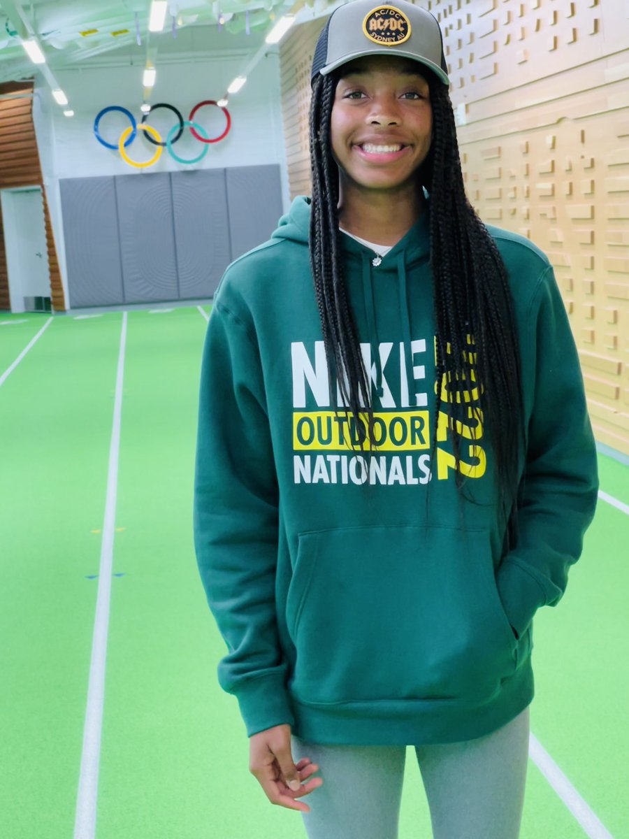 Jizelleee_'s tweet photo. In honor of Worlds 2022 🏃🏾‍♀️#comingSoon 💪🏾 https://t.co/T7K0FJ39Fn