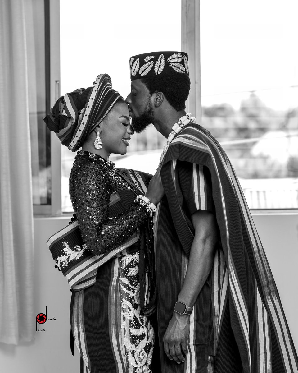 daviscuz's tweet photo. This time last week, I married the love of my life…Forever Adeola ❤️P.S Patronize my lovely wife for your Aso-Oke and Aso-Ebi. IG- @asooke_glamour https://t.co/nL2jmaFw6W