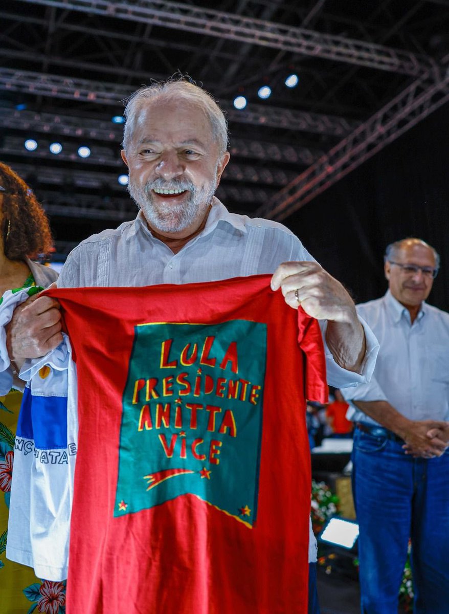 AnittaPress's tweet photo. Lula &amp; Anitta 2022 💫
https://t.co/Xi6La0qyYq