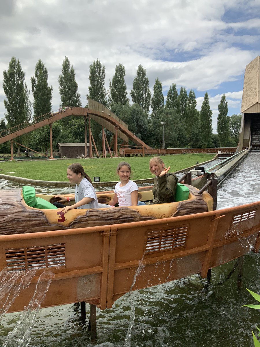 NorthTown6LS's tweet photo. Log flume fun! 😆 https://t.co/Ew6Zv44iIt