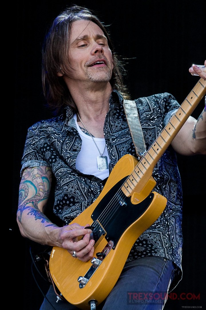 MKennedyBelgium's tweet photo. New pics from @hellfestopenair 🔥
© @TRexSound
#MylesKennedy #TheIdesOfMarch #MylesKennedyandCompany  #ZiaUddin #TimTournier #Hellfest2022 https://t.co/iVTvLm7nui