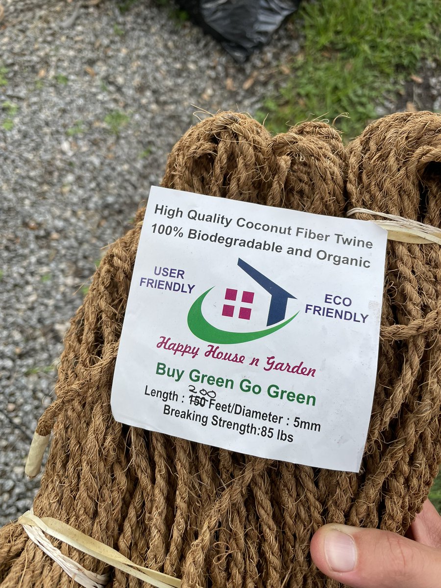 We’ve switched our rope from polypropylene and are now testing the saltwater durability of this coconut rope as well as hemp rope. 

We want to avoid shedding micro plastics and adding to the problem. #VerticalOysterGardens #ProtectFL