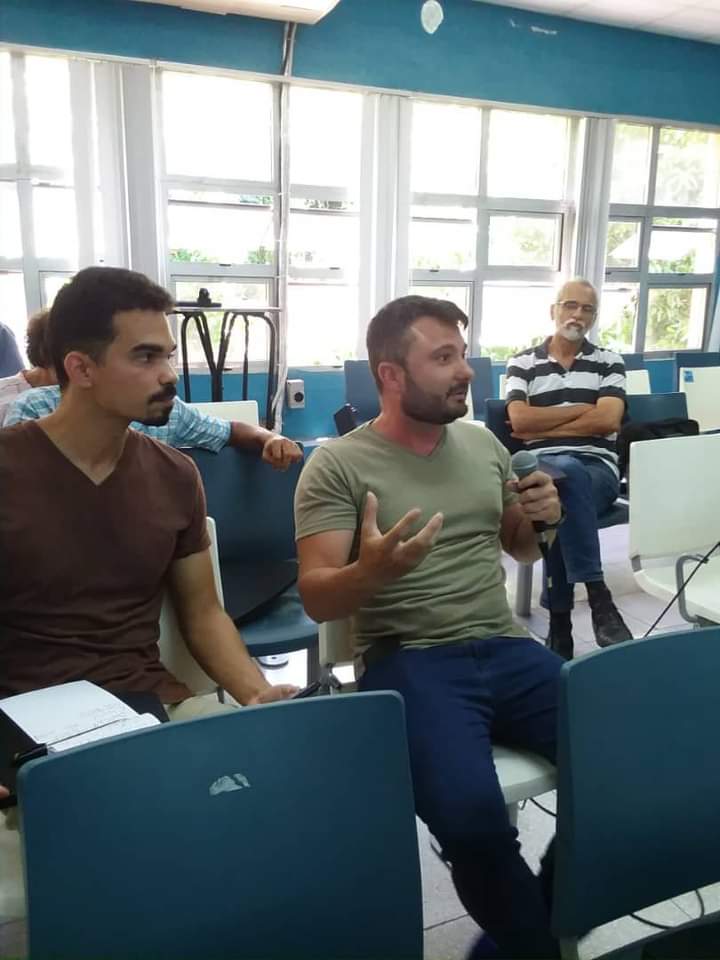 UdeLaHabana's tweet photo. Profesores de los departamentos de Periodismo y Comunicación de la @fcomUH desarrollaron un excelente debate  acerca del los profesores de los departamentos de Periodismo y Comunicación. 

#SomosUH #OrgulloUH #295UH #SomosFCOM #FCOMesCasa #UniversidadCubana
#CubaPorLaPaz https://t.co/xW8oANSB2n