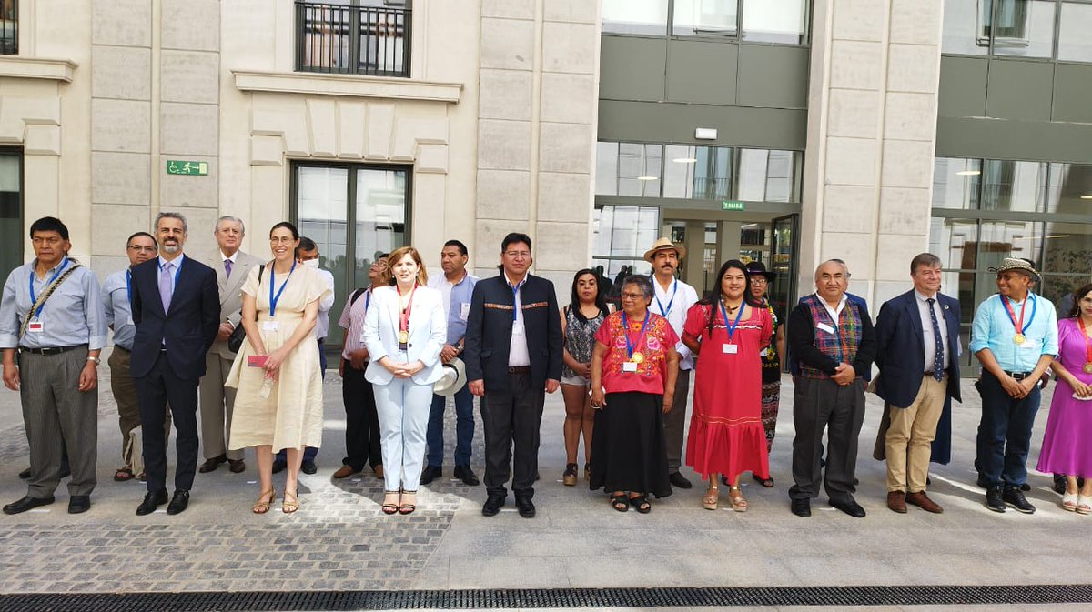 lopez_yoselina's tweet photo. #MundoTuit ¡URGENTE! #Venezuela fue ratificada como miembro del Consejo Directivo del Fondo para el Desarrollo de los Pueblos Indígenas de América Latina y el Caribe (FILAC).¡Víctoria de la diplomacia de paz de los pueblos! @Mippcivzla @NicolasMaduro #CierreEscolarVictorioso https://t.co/J9lLxrvQK6