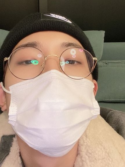 ㅤㅤ 
        [鱗太郎.] u p d a t e
        - - - 08:13 p m - - - 
               sleepover.