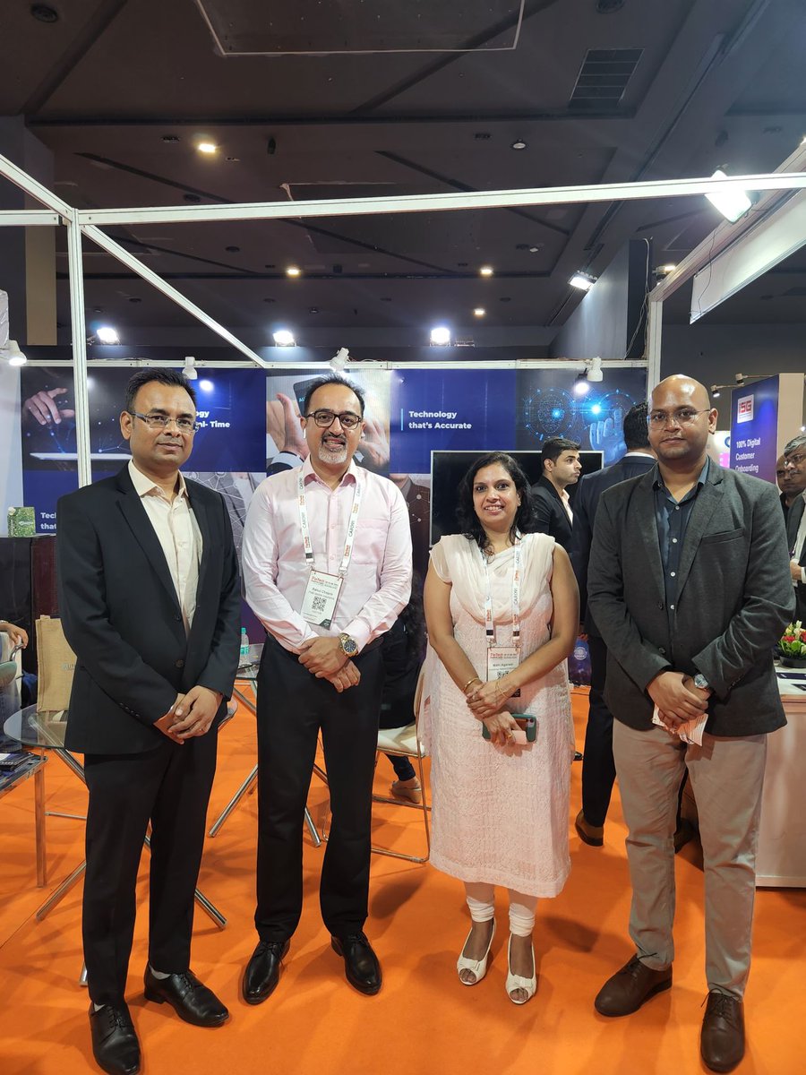 We were delighted to have Rahul Chopra, Director & Head Of Digital, PNB MetLife visit our stall at the #FintechFestivalIndia 2022. Thank you for stopping by and interacting with our team.

#fintech #fintechsolutions #fintechinnovations #fintechfestivalindia #fintelle