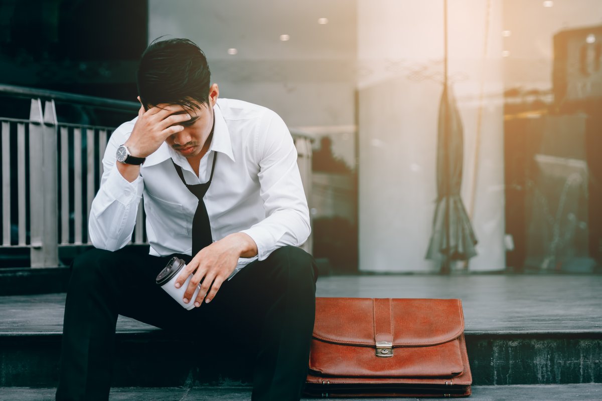 Understanding how to reduce burnout is key to keeping real estate agents satisfied and motivated. Our research examines the impact individual facets of burnout have on job satisfaction: ow.ly/5SLs50K1wHO
#KCRR #realestate #burnout