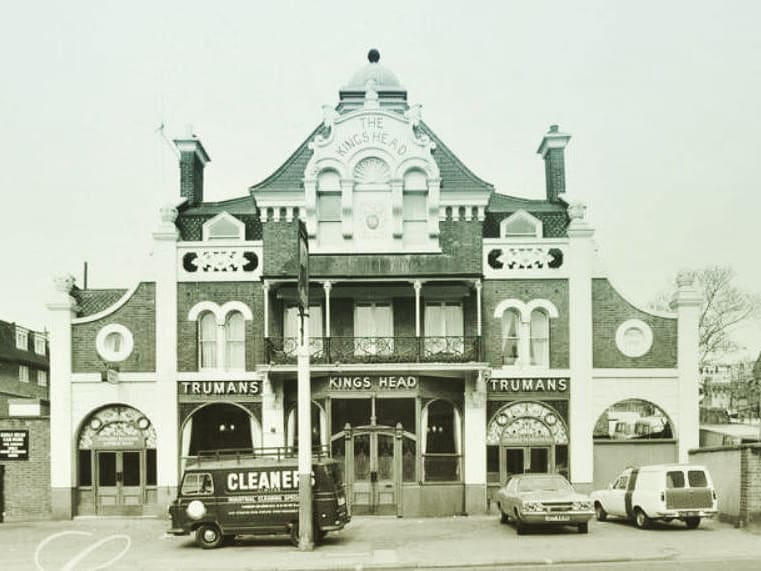 Tooting Newsie tweet media