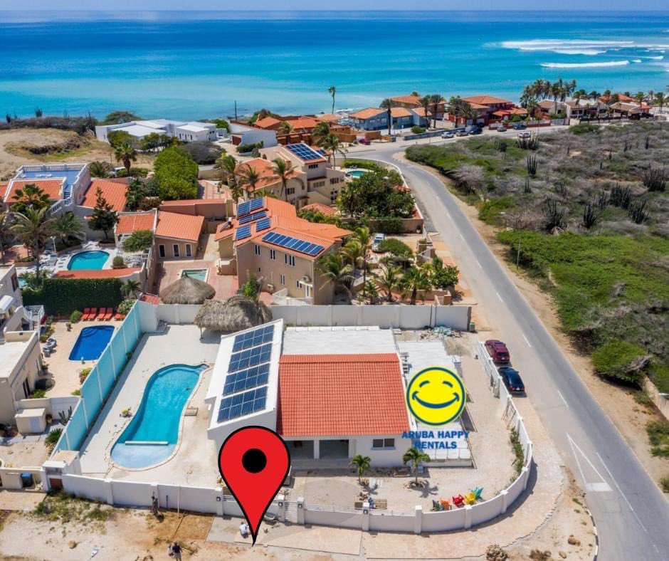 Happy_Rentals's tweet photo. "Location: Malmok &amp; Arashi Beach: The best of the best!
Traveling with a group?
Alegría-Ocean View Villa accommodates up to 10 adults and six children in 6 spacious bedrooms
 
👉🏻rentals@arubahappyrentals.com 
🌐https://t.co/vXAmfXGN6e
#aruba, #rentals, #beaches, #fullyequipped https://t.co/PH0YiGcRyK