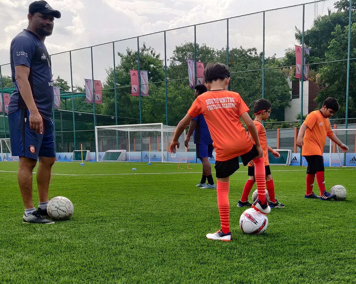 SufcIndia's tweet photo. Start them young! 💯 ⚽️
#football #grassrootstraining https://t.co/YJHgydGeUV