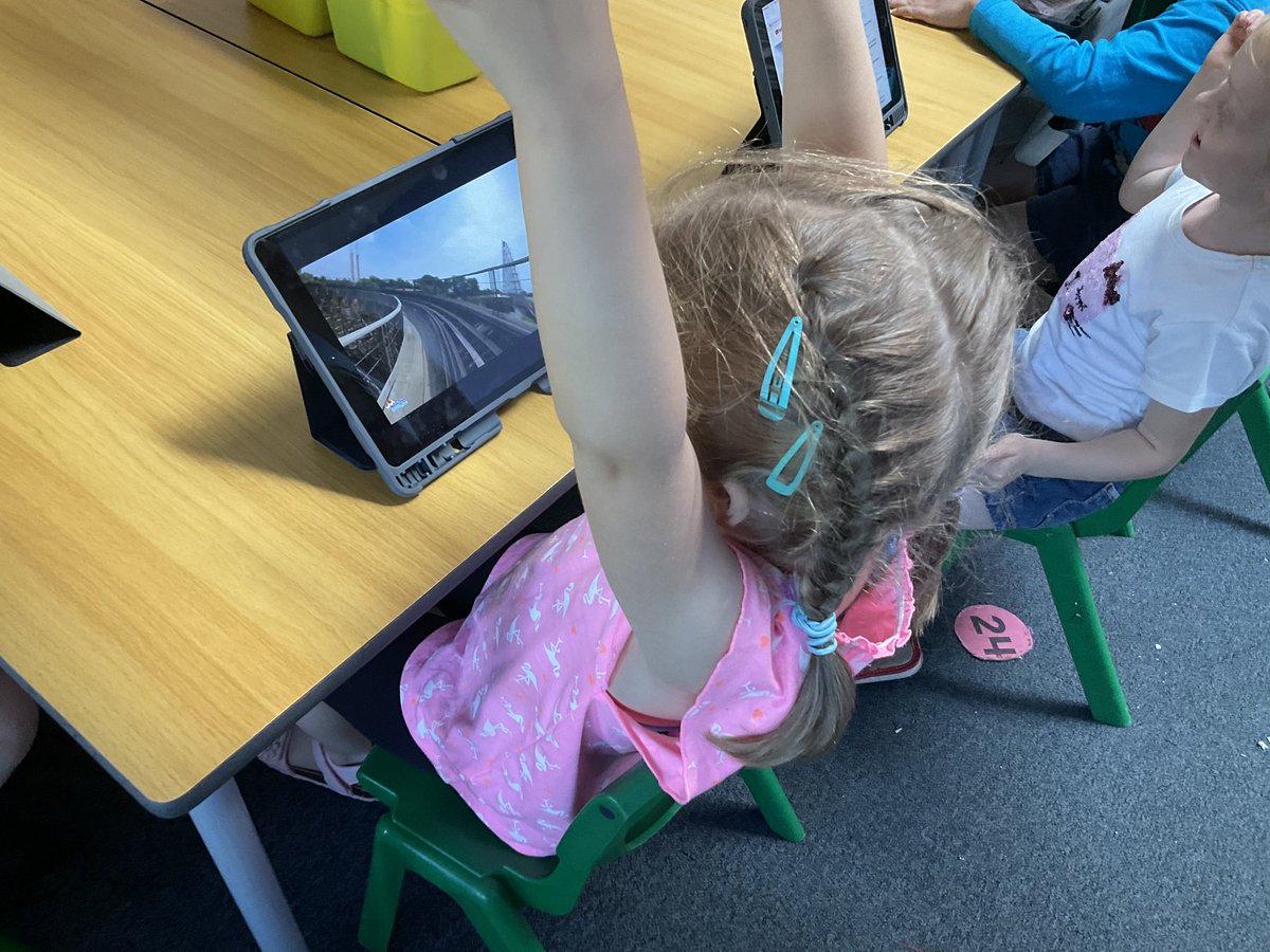 🏖’Oh I do like to be beside the seaside’🏖 Year 1 had a fantastic time at their Seaside Day, celebrating the end of their topic! We had paddling pools, a beach, donkey rides, promenade games and a visit from the ice cream van!! 🍦🌞 <a href="/theharmonytrust/">The Harmony Trust</a>