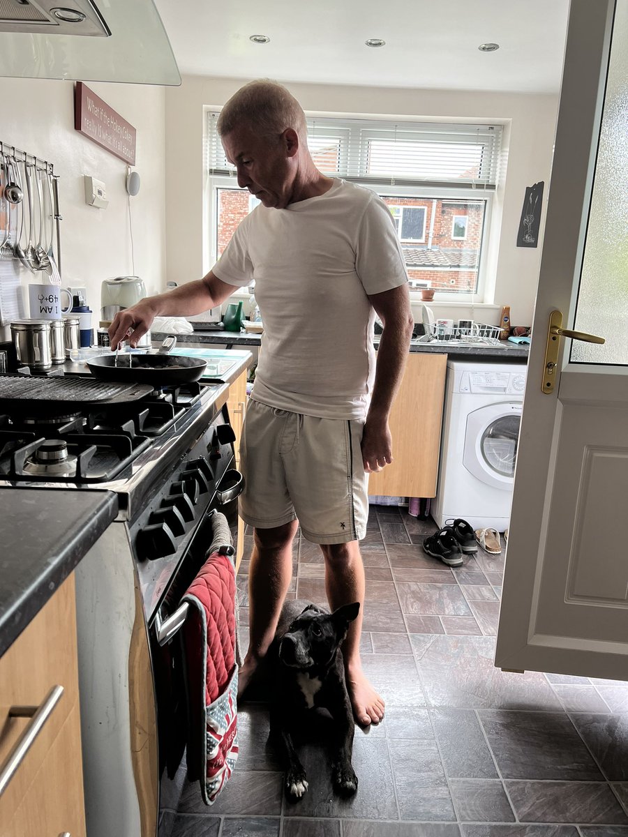 Dads cooking lunch… ❤️ #Staffie #SeniorStaffie #LovesHerDad #KeepingAnEye oxo