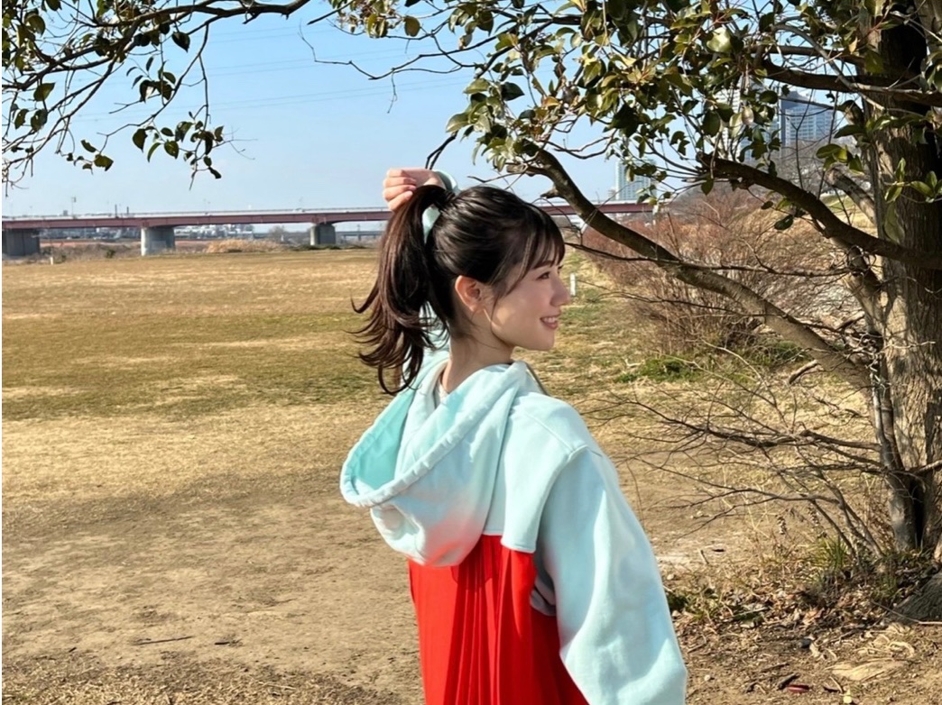 KAWADA20010723's tweet photo. 陽菜ちゃんお誕生日おめでとう🎉
陽菜ちゃんの笑顔はとっても可愛いくていつも癒されてます〜
これからも笑顔で頑張ってください！
ライブで陽菜ちゃんを見れて、レスをもらえたことは一生の思い出です❗️
#河田陽菜生誕祭 
#河田陽菜 https://t.co/tjLIExVpqh