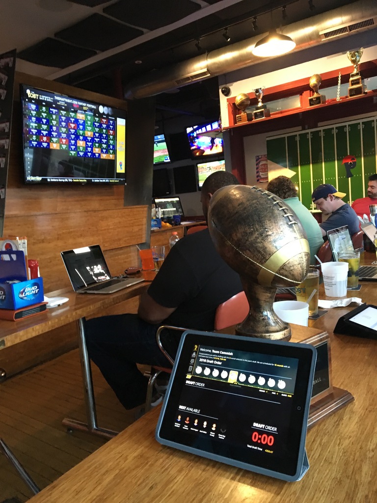ThePostTweets's tweet photo. 1-70 Showdown Fantasy League just purchased their #FantasySeasonTicket.  #DraftCalendar is filling up quick!?!  Make your league proud... book your draft today to get in on the Gold Standard draft experience! #WorldsFirstFantasySportsBar #DraftLikeABoss #StayPosted https://t.co/UOIIRNh7hm