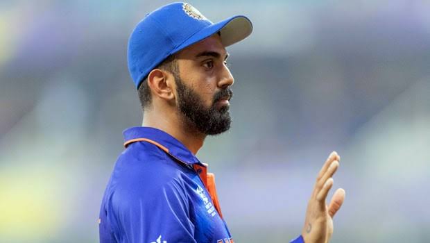 Jateenkumar14's tweet photo. 📍important update about kl rahul 
- He is likely to play the wi t20I series but he is set to miss 1-2 matches .
- He is in his tough times we need to back and support him any ways see you soon champ ❤️✨
@klrahul | #KLRahul https://t.co/8MJvb2a2g5