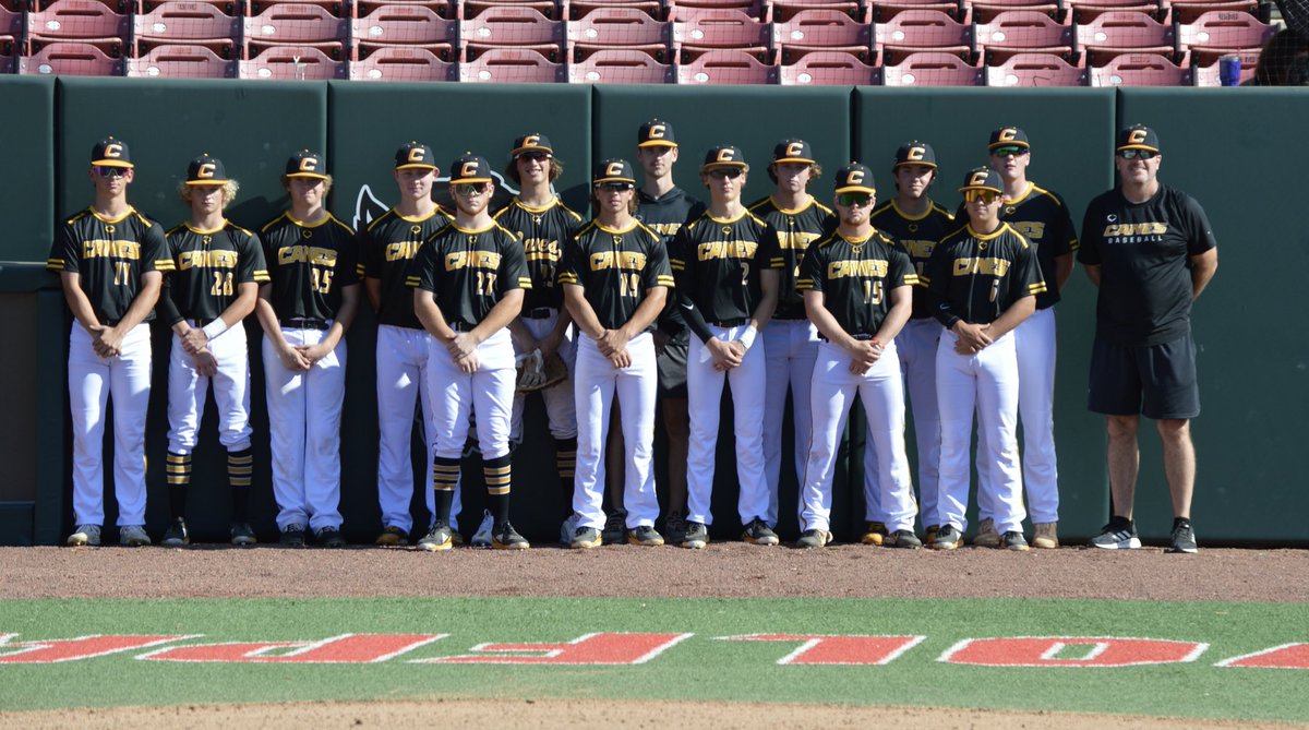 CanesCPrime16u's tweet photo. This group. What an incredible summer. Highlights every single weekend but more importantly amazing people! Hats off to you boys. Well done…⁦@TheCanesBB⁩ ⁦@CanesCentral⁩ https://t.co/Wsu2wNv4Sq
