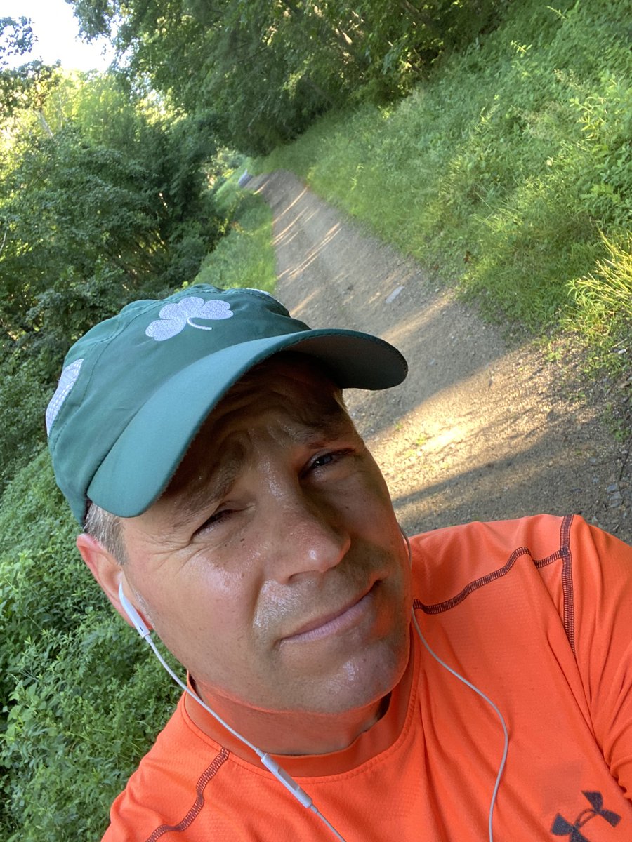 sean_wmur's tweet photo. @KevSkarupaWMUR @ErinWMUR fyi. It’s hot already. #hotrunning https://t.co/JYQk1gi8lo