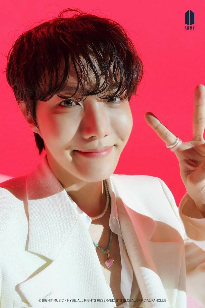 ArmyTynyPromise's tweet photo. โ Fotos exclusivas de j-hope
"Jack In The Box" para ARMY.
#MOREoutnow #jhope #์ ์ดํ #jhope_MORE #JackInTheBox
(@BTS_twt) https://t.co/ay6T2P75KB