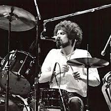 Happy 75th birthday to the great Don Henley who was born on this day in 1947. 