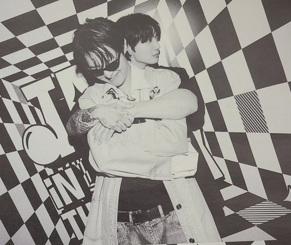 galleryof3J's tweet photo. I LOVE THEIR LOVE https://t.co/6ahzTON0ZN