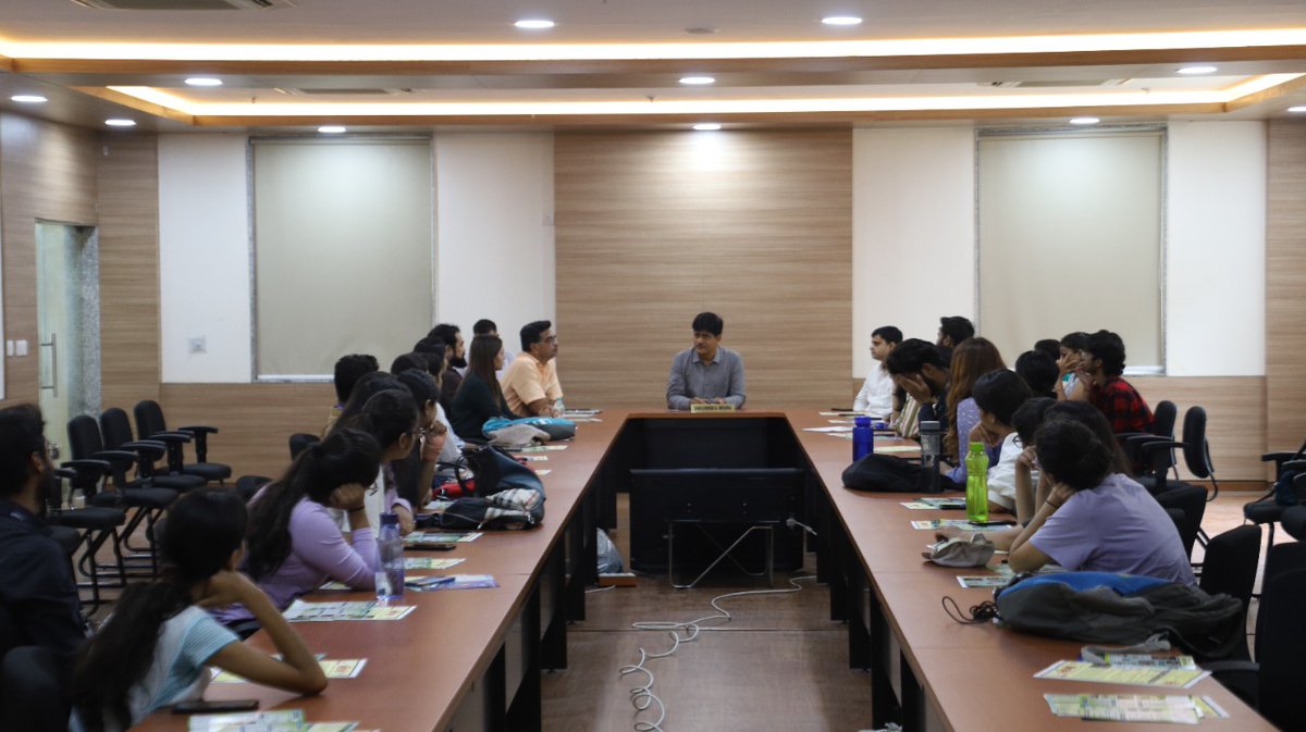 NimcjOfficial's tweet photo. We believe in giving #fieldexposure to our #students for better understanding. Zonal head Shri Shailendra Mishra explained the working system of #NCB and media's role for the awareness on #antidrug #awarenesscampaign.

#NIMCJ #NCB #drugawareness #SayNoToDrugs #Ahmedabad https://t.co/nSrq1Ohi9F