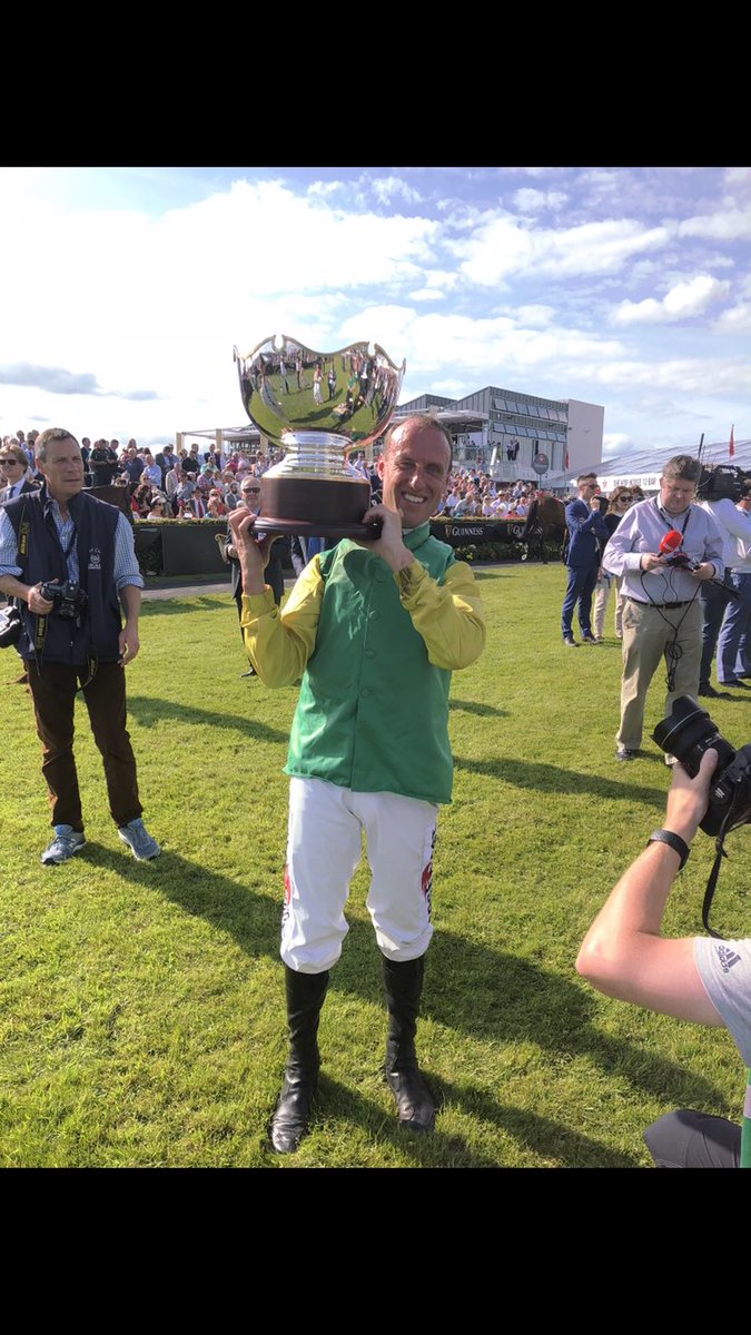 GreyhoundsSK's tweet image. * GALWAY RACES FREE TICKETS *

🚨 Want to win two tickets to the @Galway_Races next Saturday 30th July for the @BoyleSports Handicap Hurdle day? 

All you have to do is:

🔁 RETWEET &amp;amp; FOLLOW ME

Go Go Go!

🐎 #GalwayRaces #giddyforgalway