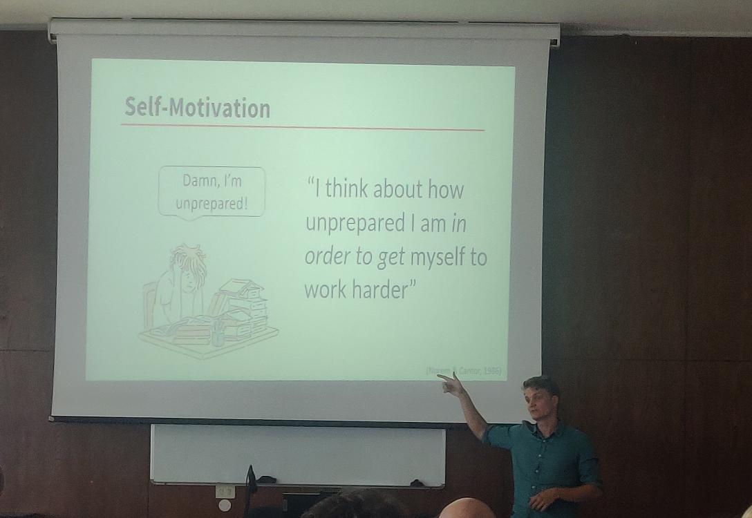 Great interdisciplinary talk on imposter syndrome by @stephen_gadsby at #ESPP2022.