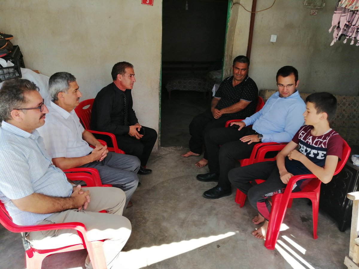 sumbaskaymakam's tweet photo. Kaymakamımız Sayın Mehmet Furkan TAŞKIRAN Binali Yıldırım Yatılı Bölge Ortaokulu 8.sınıf öğrencisi İbrahim PEKSARI'yı ve ailesini ziyaret etti. https://t.co/w33P4bx6lu