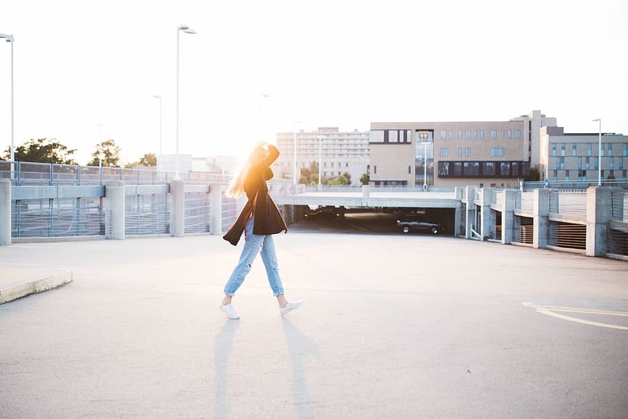 Het verhaal van Elisa, een #Mobypark parkeigenaresse uit Parijs. Klik op de link hieronder om meer te weten te komen over Elisa's reis met Mobypark.

#SharedMobility #RentYourParking #HealthierCities

bit.ly/3yraSyu