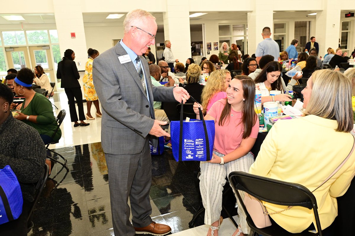HenryCountyBOE's tweet photo. It was a BIG day yesterday for our newest educators as they got a GRAND welcome from the @Henry_Chamber and its wonderful members! The #EducatorLaunch luncheon is a highlight every year https://t.co/0cEL11KJL5