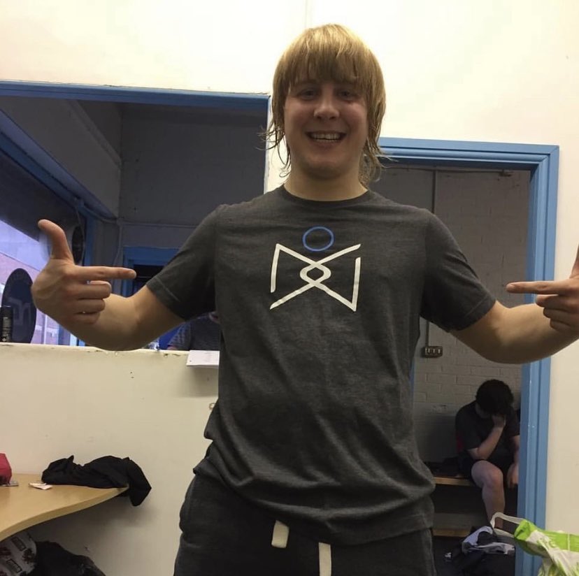 ProjectDIA's tweet image. 😉😉😉 #UFCLondon