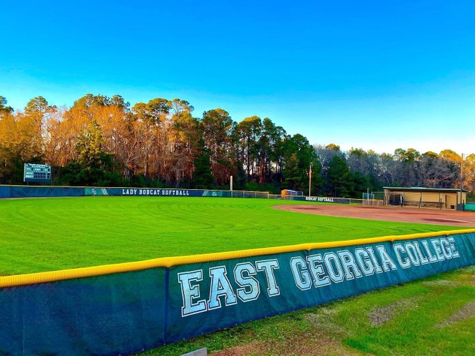 ksportsagencysb's tweet photo. 🚨D1 Juco for 22's🚨
East Georgia State College, GA

・Looking for infield &amp; outfield🥎
・Affordable tuition💰
・No test required 🙅
・Being able to offer in-state tuition

DM👉 @eastga_softball 

@UncommittedUsa @TopPreps @Softball_Home @SoftballDown @SBRRetweets @QrRecruiter https://t.co/6ClLSkwSzk