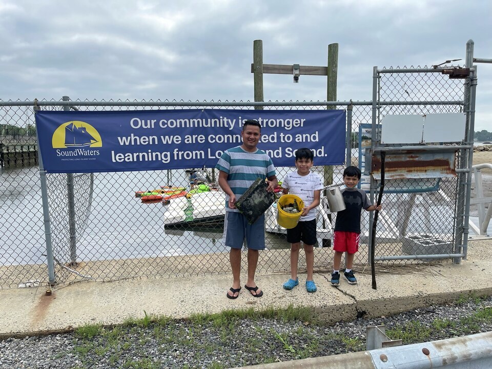 B1CommunityCT's tweet photo. Our participants are enjoying kayaking on the sound this summer. Thanks to @SoundWaters for providing this fun activity!
If your organization is interested in supporting ur m mission, learn more at https://t.co/D2o80az0PW
#WeAreOneCommunity #BuildingOneCommunity #SoundWaters https://t.co/3FvOIcHbug