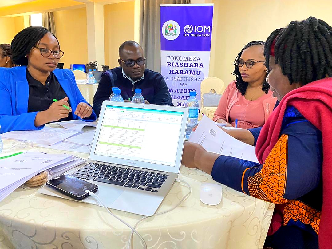 SufiQasim's tweet photo. Under #UNJointProgram for ending #VAWC financed by #ONEFUND; #IOM &amp; #AntiTraffickingSecretariat facilitated a one-day consultative meeting for #State &amp; #NonState actors to review the #Directory of #ServiceProviders for #VictimsofTrafficking in #Dodoma, #Tanzania, today, 22Jul22. https://t.co/ABB76vDdGQ