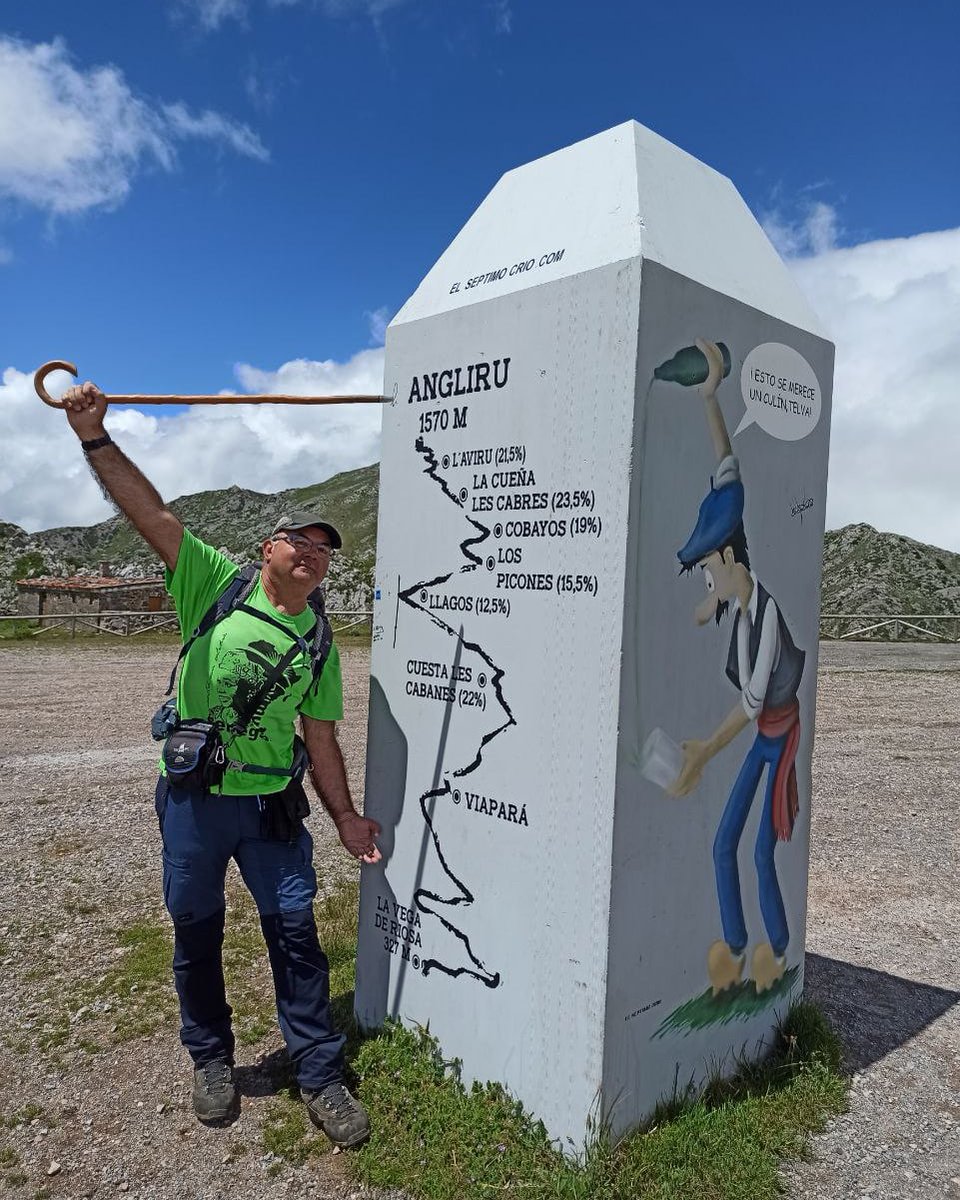 JFCamina's tweet photo. Una vueltina por la #SierraDelAramo desde las verdes mayas de Alba, nunca bien mal😃😃 Y si de paso haces un par de vistosos picachos... ¡Mejor!!!👏👏 #Asturias #ParaisoAstur #Quiros #Riosa #Morcin #Proaza #Lena #naturaleza #nature #senderismo #jfcamina #angliru #LaVuelta https://t.co/M5ho6C3W8L