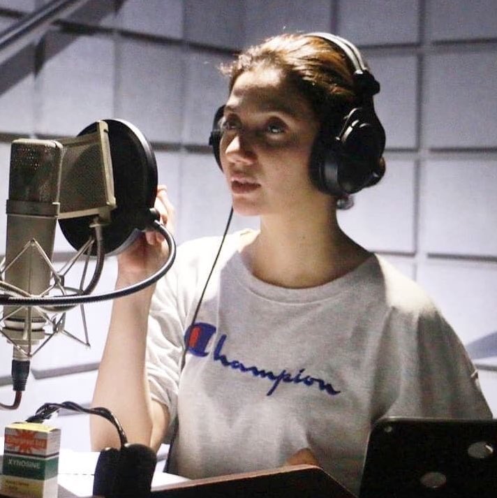 paindupastry's tweet photo. exclusive pictures from the dubbing of neelofar.
#iKnowiNeedHelp https://t.co/tH1gy3gY1U