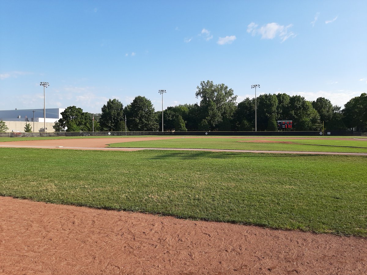 Jacks22u's tweet photo. Good morning from Windsor ... Day 2 of the Junior Eliminations.

The 22U Jacks squared off against Ajax at 10am ... ⚾️⚾️⚾️

@NJacksball @EOBAbaseball #obaelims https://t.co/oNwEt3p9Jp