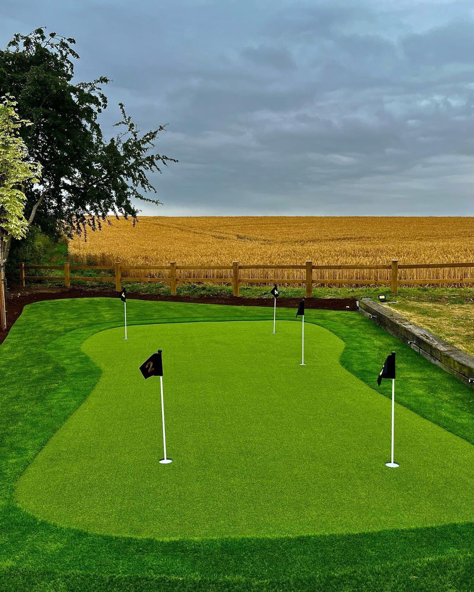 Golf4Home's tweet photo. Another amazing Golf4Home project completed today. sales@golf4home.com https://t.co/yKhm0Ah9hz⛳️#putting #puttinggreen #puttinggreens #pga #golfers #shortgame #garden #gardendesign #golfing #putt #outsidegreen #syntheticgrass #artificialgrass https://t.co/LwyAOnkKGx