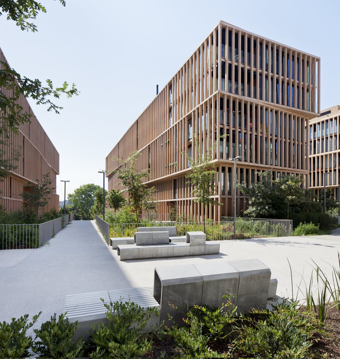 OCO | Equipamento urbano para Cornes Espacio Residencial

Fotografía <a href="/Roibradbury/">Roi Alonso</a>