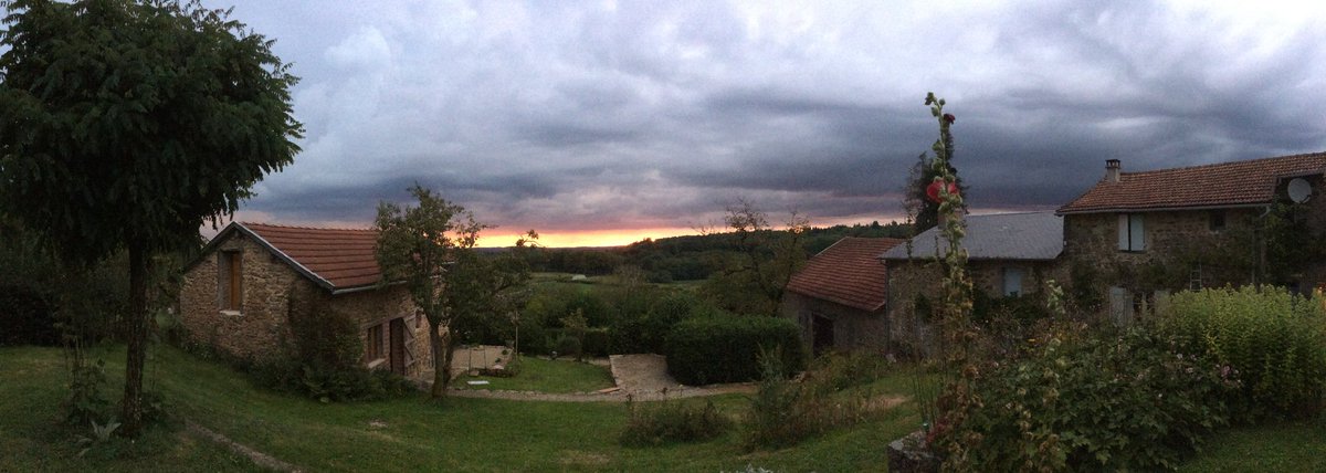 soefsje's tweet photo. #Tabee st Julien le petit https://t.co/4C1K9hMLxg