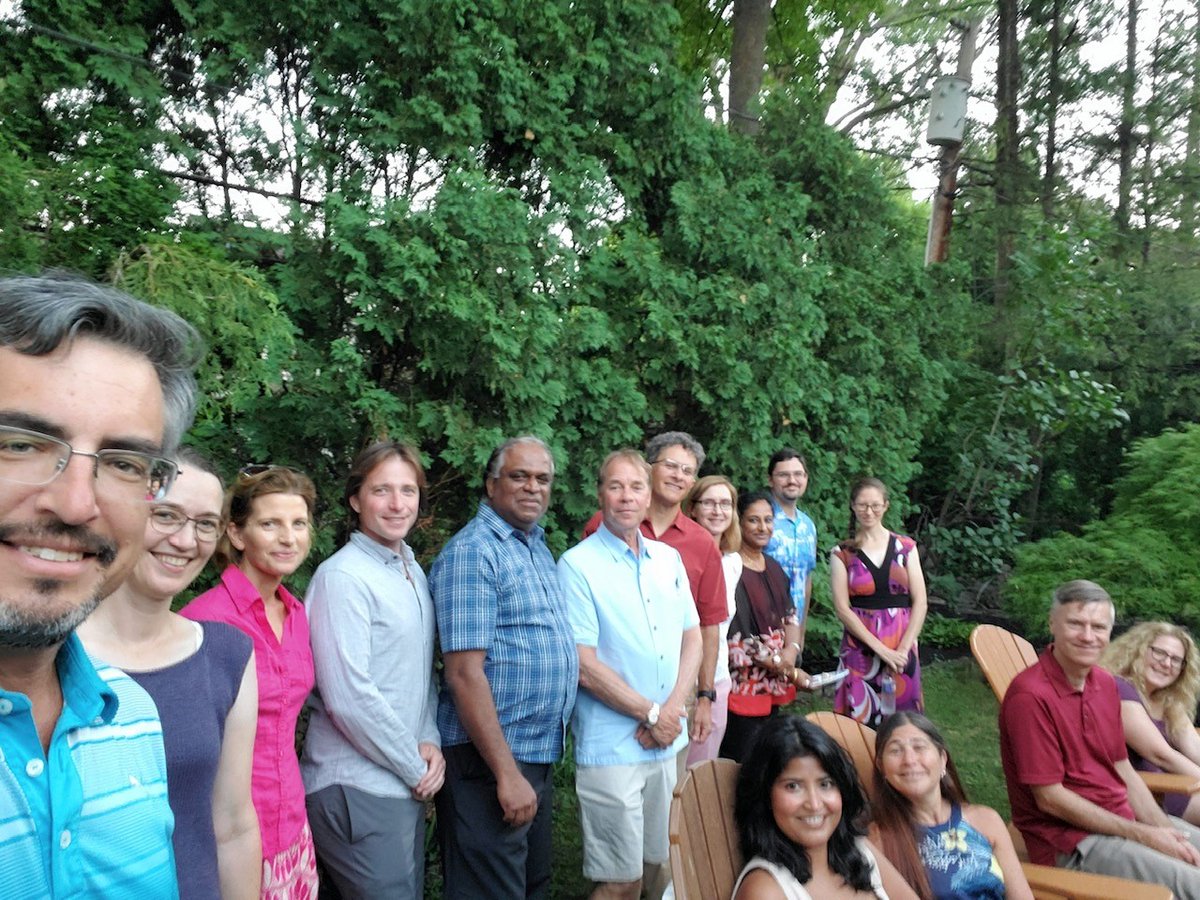 URMed_DeptMed's tweet photo. The AIR team getting some fresh air at an off-the-clock gathering at the home of division chief @jenanolikMD.

@URMC_AIR  
(Photo credit to Adam Anolik) https://t.co/QrTdMwMOzd