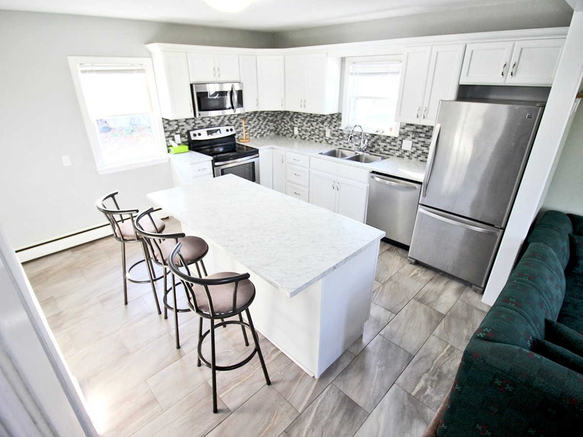 PEIForRent's tweet photo. New Sales Listing: Walk to the water! Updated 3BR 1BA home, desirable #Stratford waterfront community. Perfect for your family or as investment property. Landscaped corner lot, space for big garden. Off-street parking for 3+.

Details: https://t.co/yea2Fqswcp

#PEI #RealEstate https://t.co/qdRxHf1Qxg