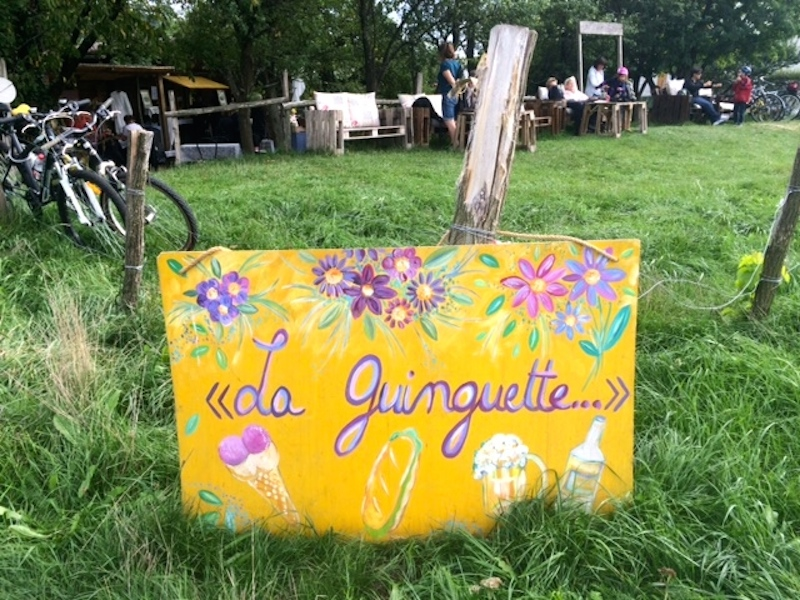 mulhouse's tweet photo. #MonEteAMulhouse | Les 4️⃣ #guinguettes éphémères de #Mulhouse vous attendent à travers la ville jusqu'au 31/8 🍻🌳🎵
📍Jardin Maison des Berges👉Café Le Coin
📍#MOTOCO Rue de Pfastatt👉La Gargote
📍Champ de foire #Dornach👉Babylon Beer Bar
📍Jardin du #MISE👉Le Jardin de Michèle https://t.co/3HoZWPG7j6