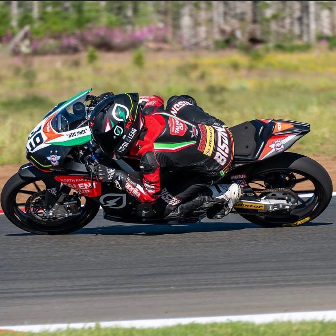 RideDunlop's tweet photo. Long time Dunlop rider @jessejamesshedden09 knows how to get low on his Dunlop equipped @northamericatalentcup Aprilia!
#ridedunlop #racedunlop #motogp #motoamerica #amaroadracing #talentcup
#youthdevelopment #aprilia https://t.co/FY3Wj0qgpY