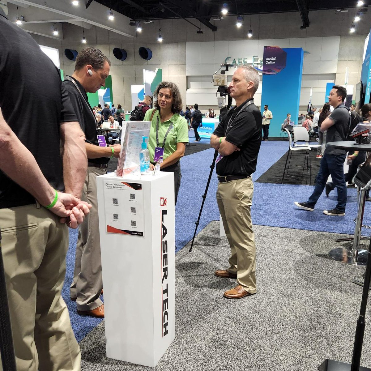 LaserTechInc_'s tweet image. We had a great time catching up with old friends &amp;amp; meeting new people at #EsriUC 2022 

Attendees who might’ve missed a chance to visit our booth &amp;amp; anyone with new questions for our experts are invited to get in touch anytime: lasertech.com/contact-us/ 

#EsriUserConference