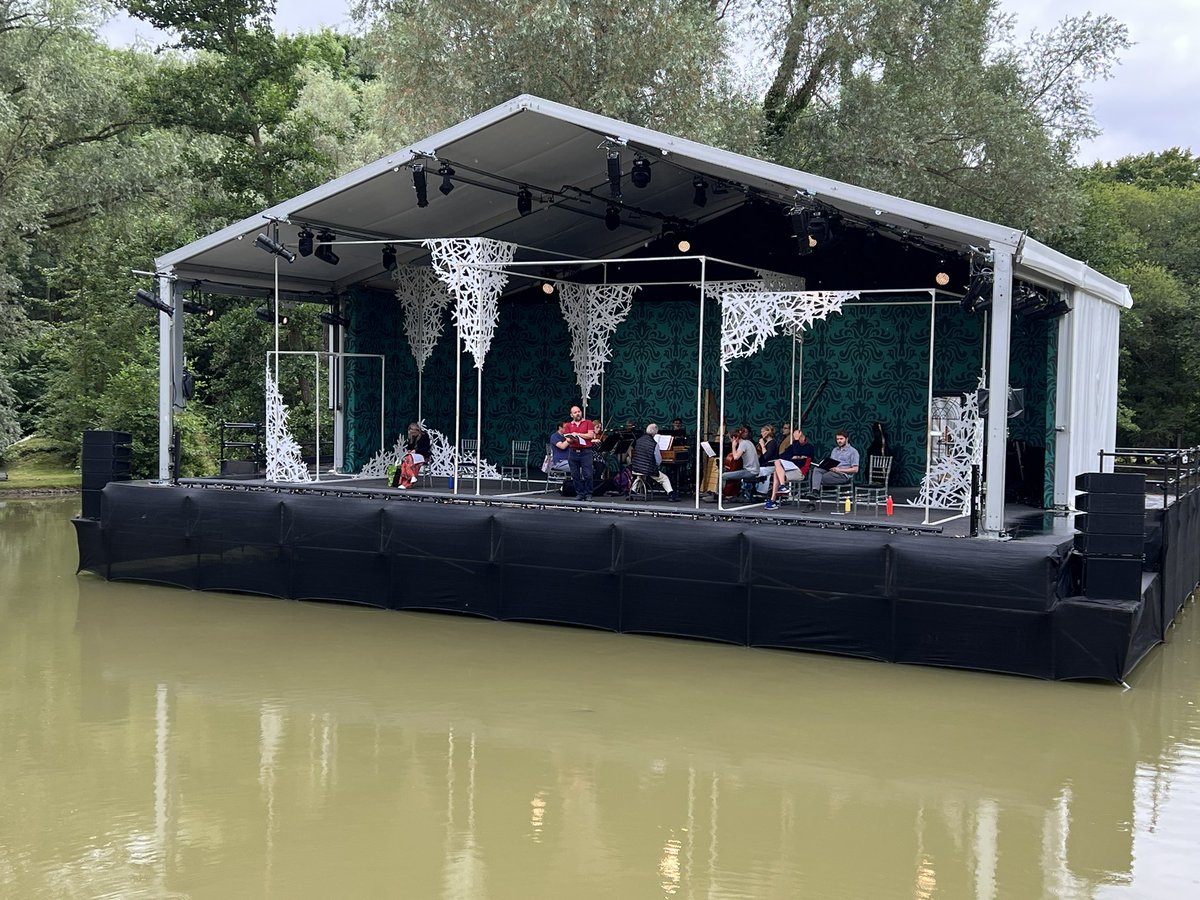 TheSixteen's tweet image. Tenor Mark Dobell rehearsing his aria for our concert tonight @westgreenopera_. After such a sunny week this is when it decides to rain…. #summeropera #handel #acisandgalatea @GraceLSDavidson @JeremyBudd76 @OGoldenLee